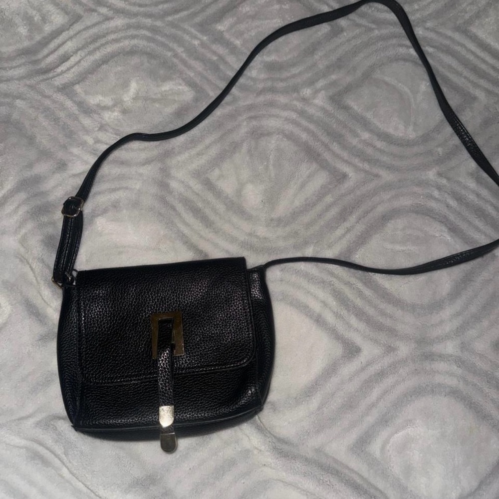 Chic Black Crossbody Bag with Gold Accent